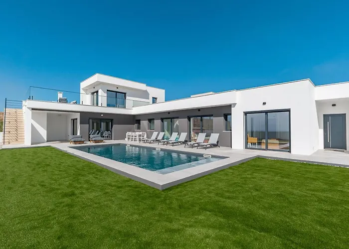 Villa Locki