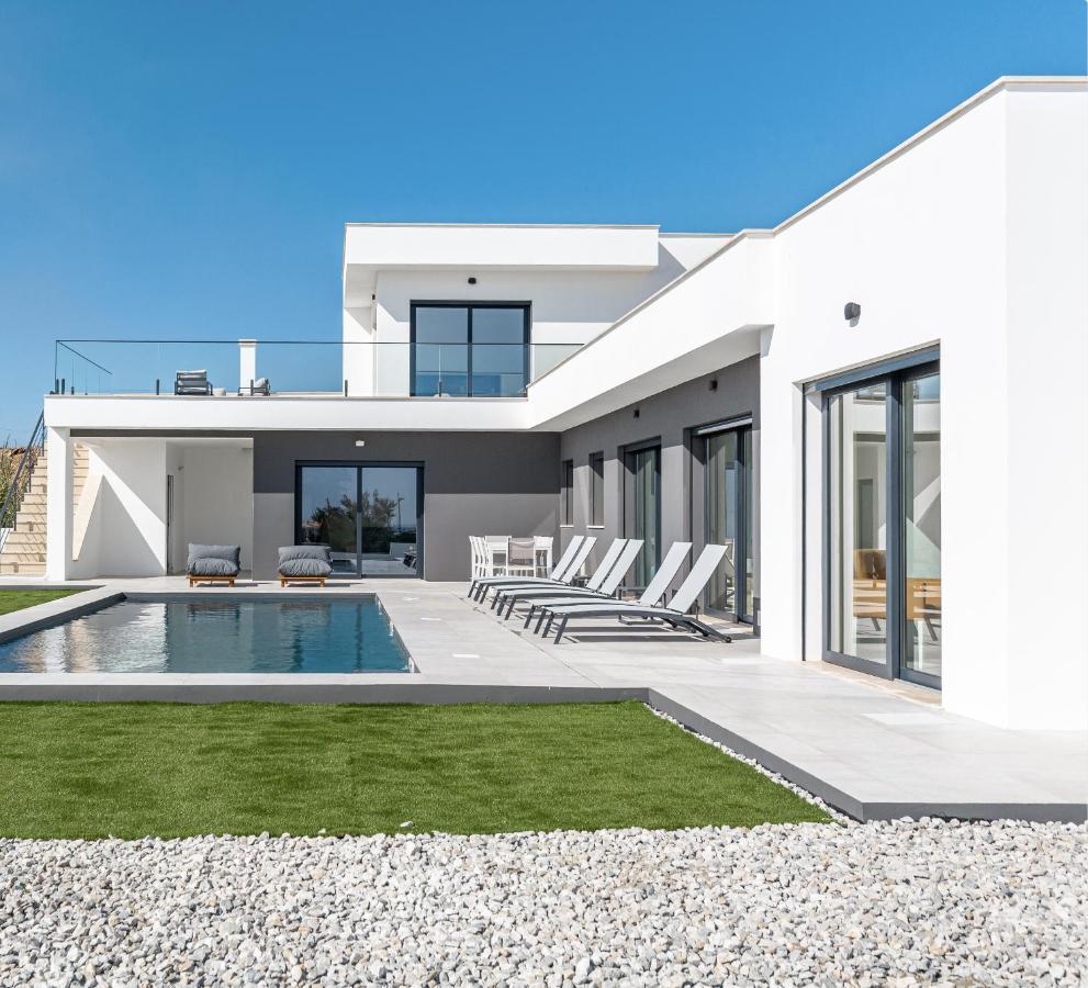 Villa Locki *